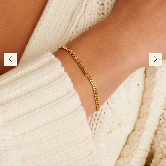 MOVING SALE | NWT Gorjana 18k Gold-Plated Personalized “E” Initial Bracelet - Picture 2 of 4